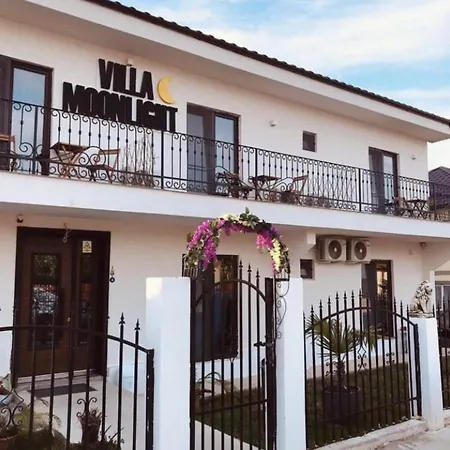 Casa Moonlight Două Mai